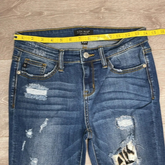 Judy Blue Leopard Patch Mid Rise Skinny Denim Jeans 5/27 - Picture 8 of 16